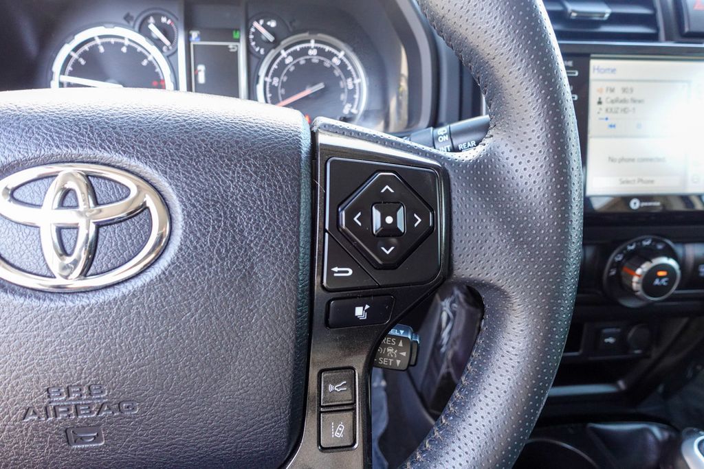 2020 Toyota 4Runner TRD Off-Road Premium photo 20