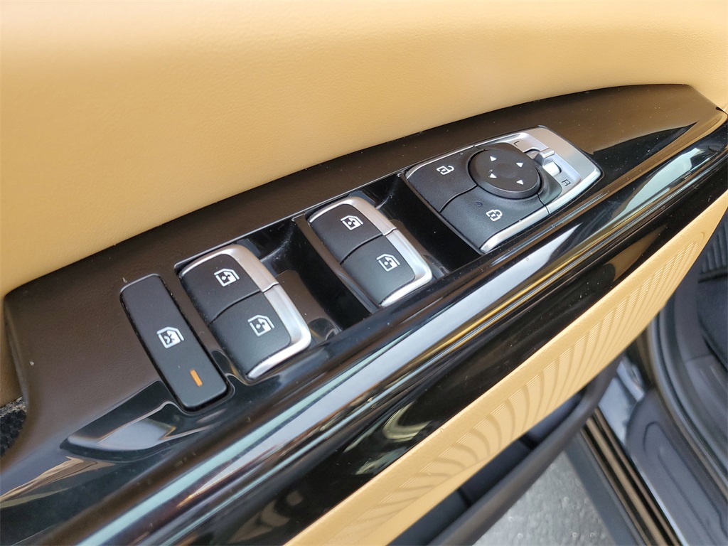 2022 Kia Carnival EX photo 19