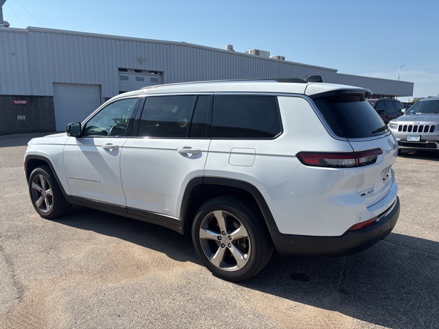 Used 2022 Jeep Grand Cherokee L Limited with VIN 1C4RJKBG7N8513331 for sale in Rochester, Minnesota
