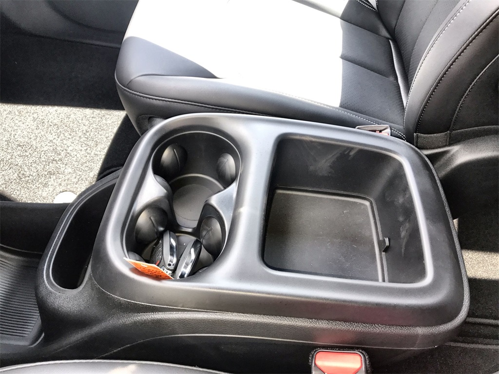 2026 Chrysler Pacifica photo 21