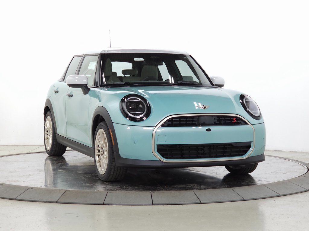 2026 MINI Hardtop 4 Door S's photo