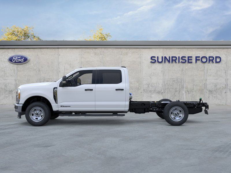 2026 Ford F-350 XL photo 3