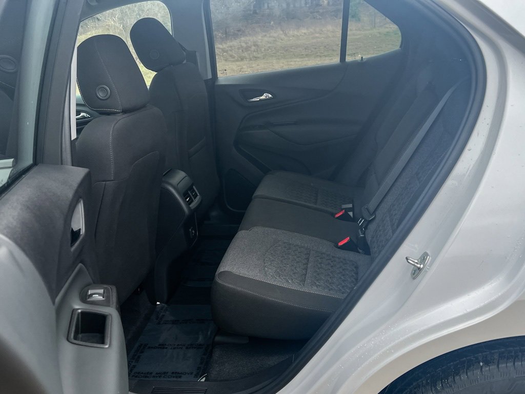 2024 Chevrolet Equinox LT photo 11