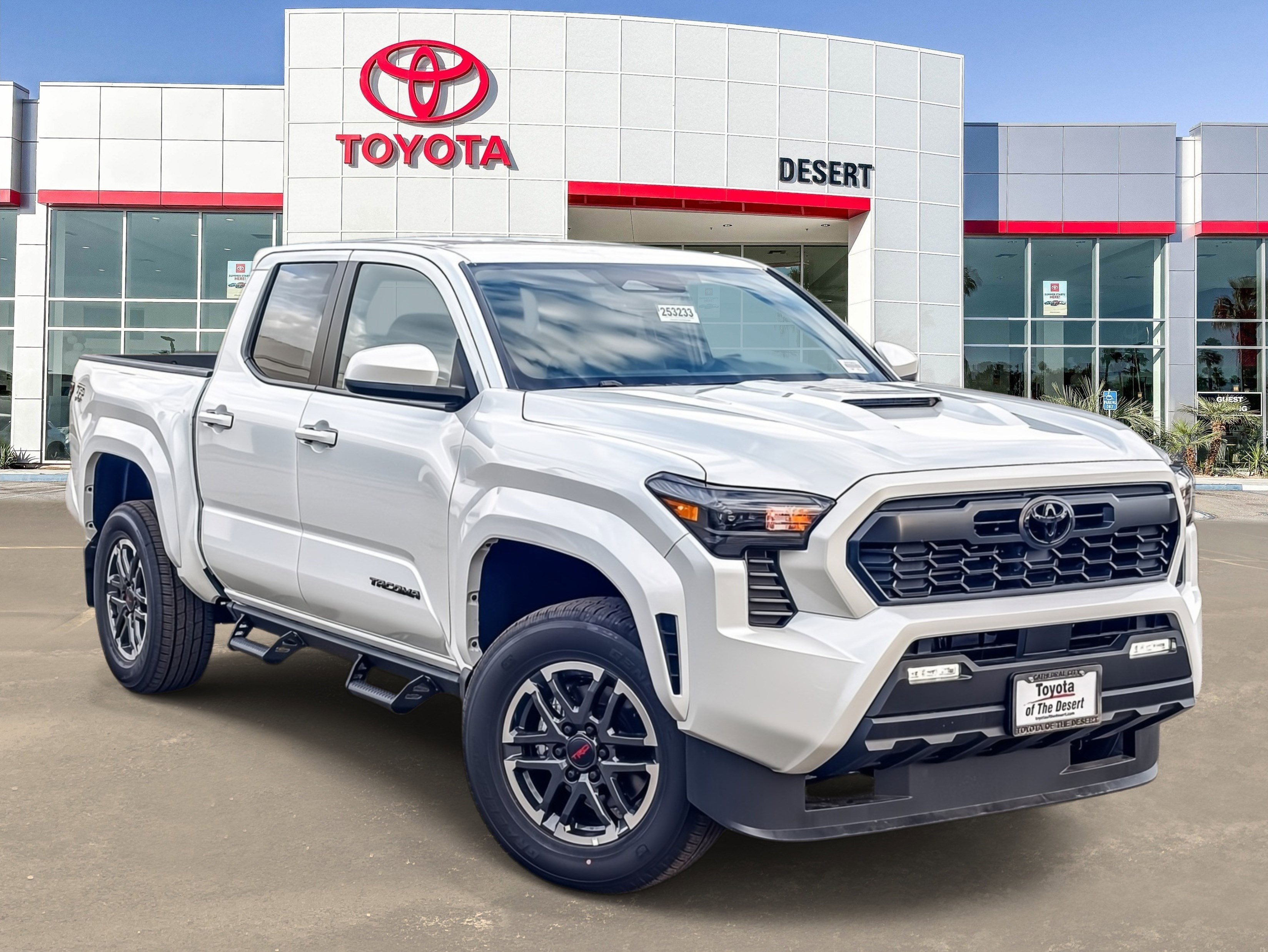 2026 Toyota Tacoma TRD Sport's photo