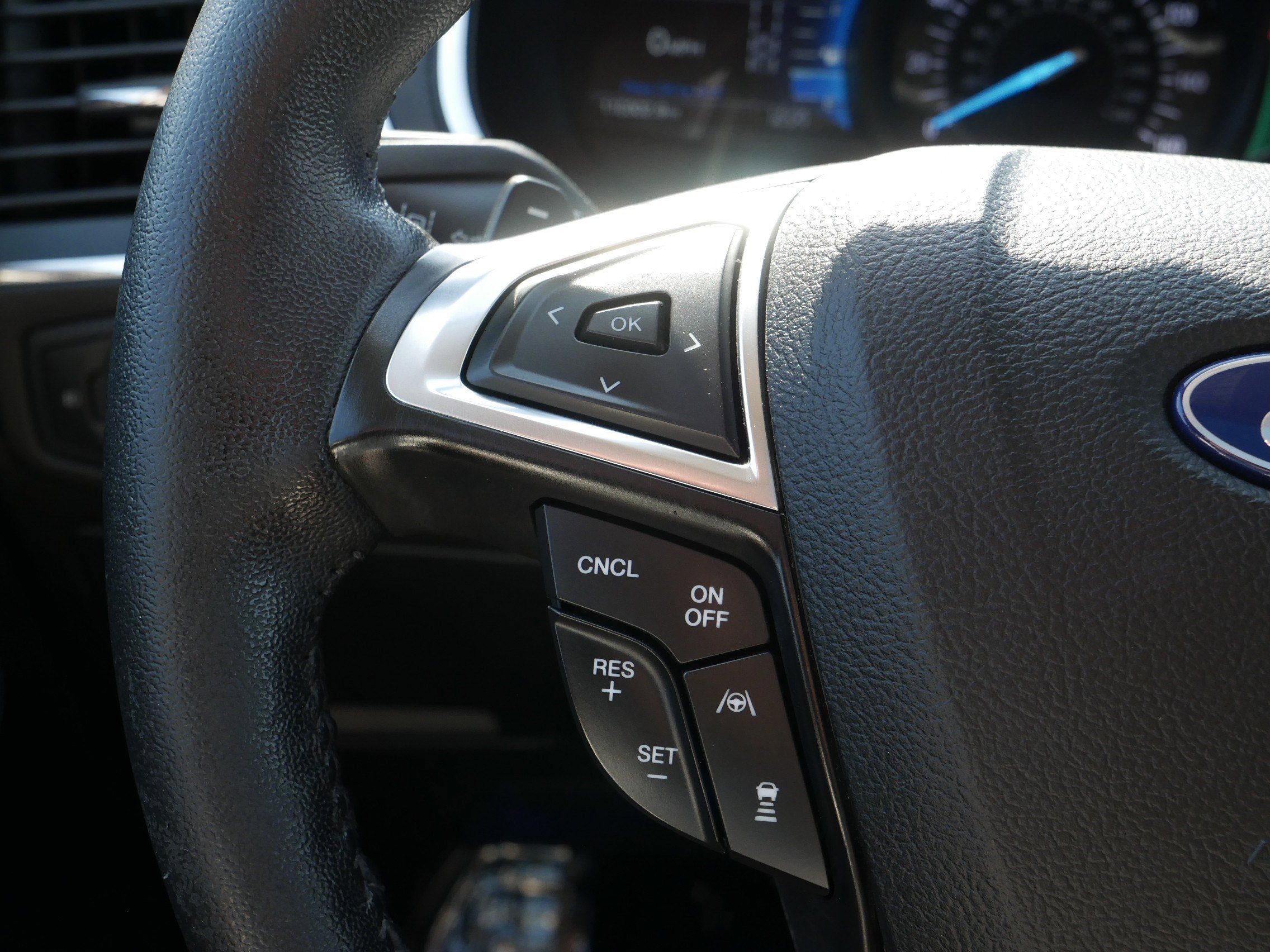 2019 Ford Edge Titanium photo 27