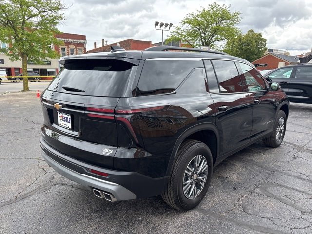 2025 Chevrolet Traverse photo 4