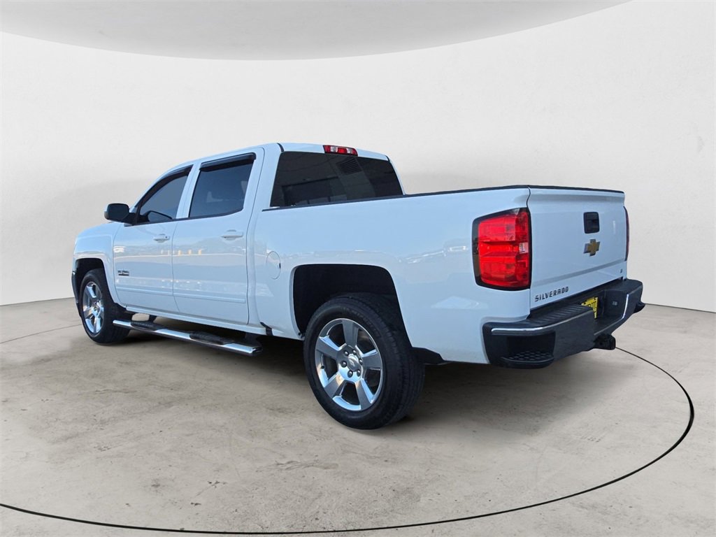 2017 Chevrolet Silverado 1500 LT photo 3