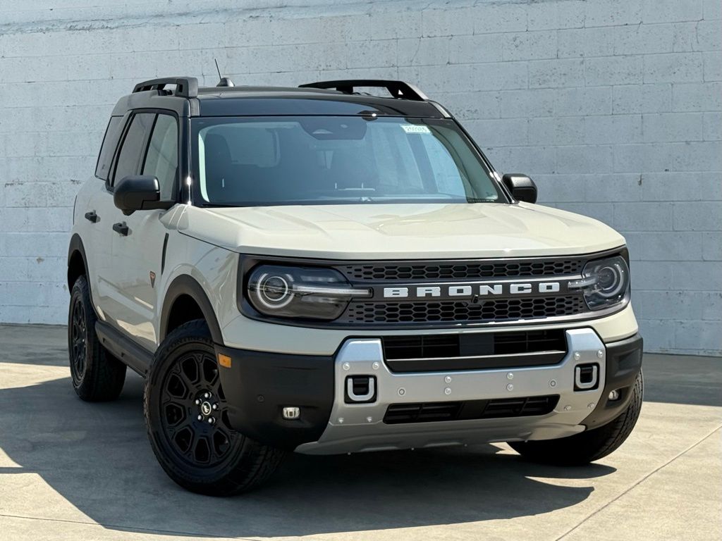 2025 Ford Bronco Sport Badlands photo 2