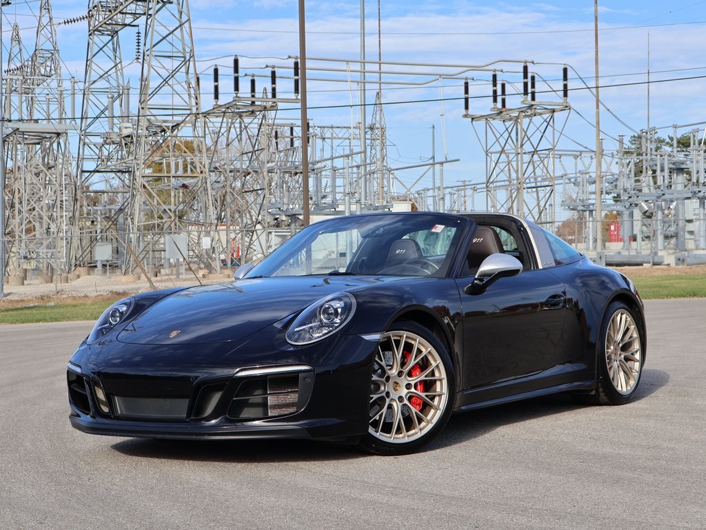 2019 Porsche 911 GTS