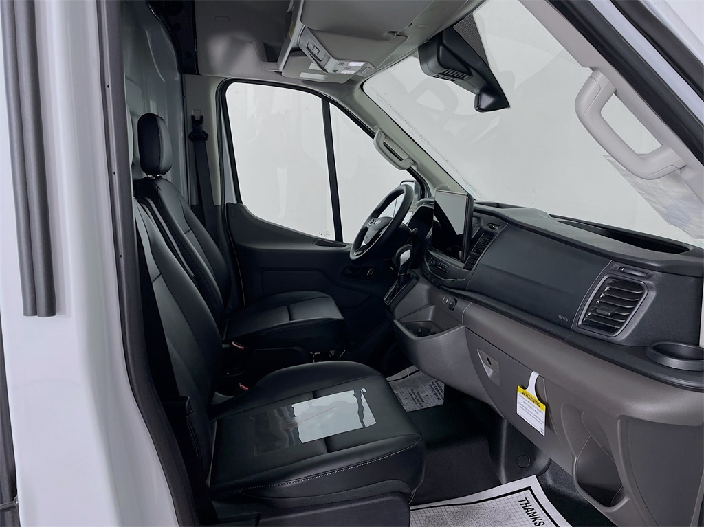 2024 Ford Transit Cargo Van photo 24