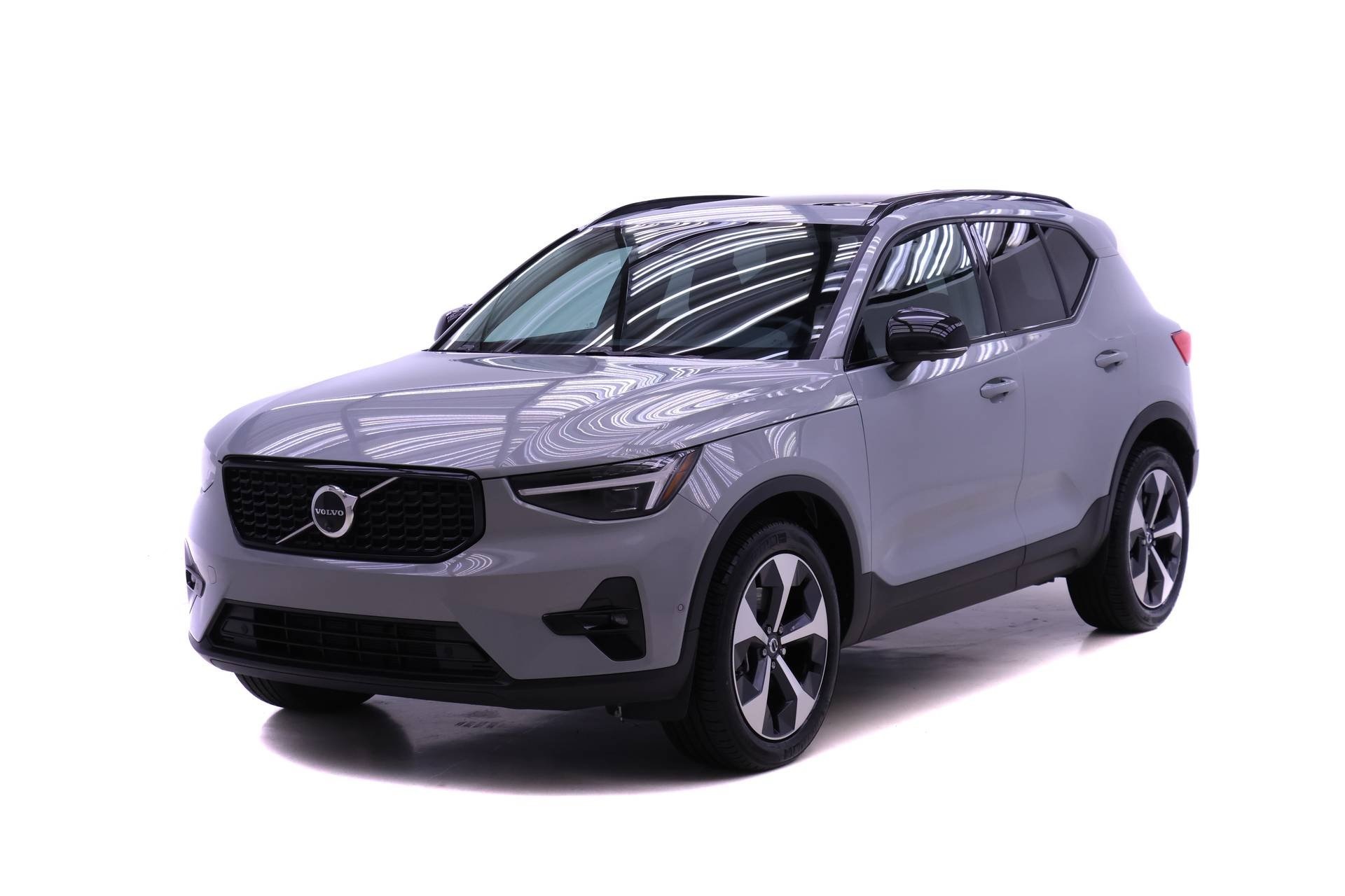 2026 Volvo XC40 Plus's photo