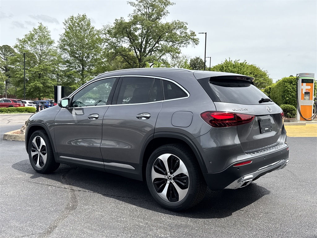 2025 Mercedes Benz GLA 250 photo 2