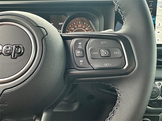 2025 Jeep Gladiator Mojave photo 23