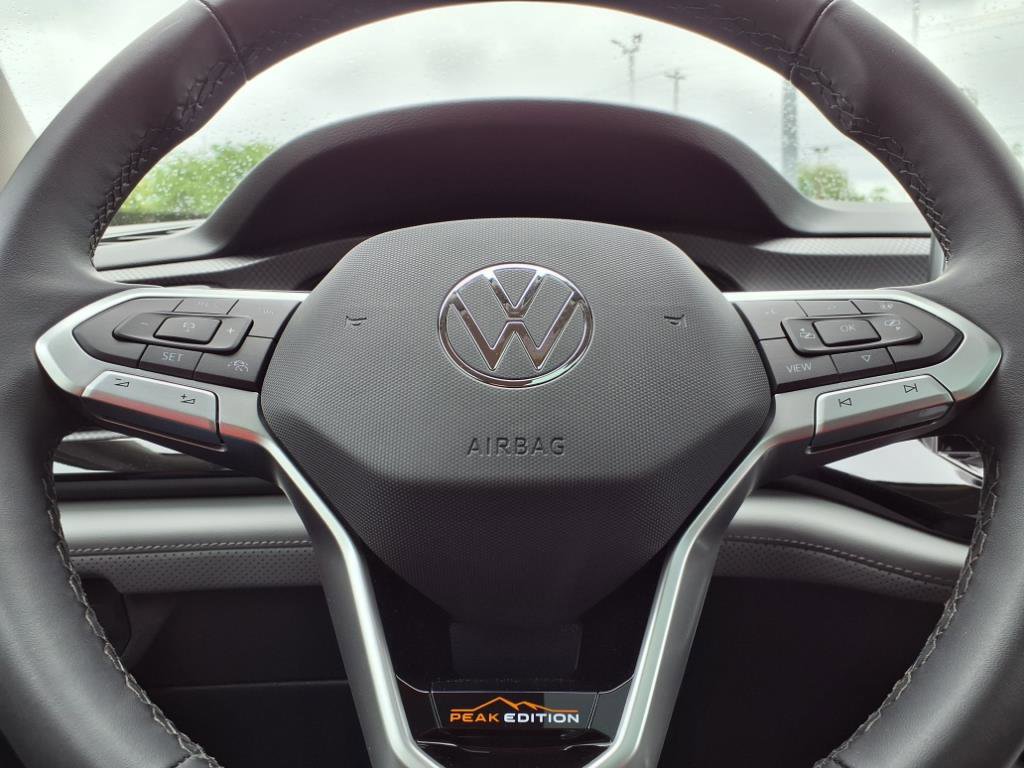 2025 Volkswagen Atlas Peak Edition SE photo 22
