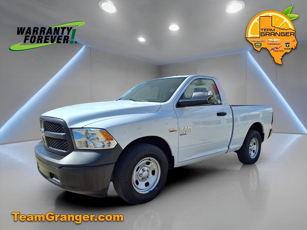 2022 Ram 1500 Classic Tradesman photo 3