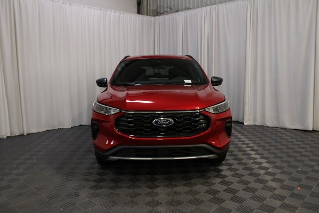 2026 Ford Escape ST-Line photo 9