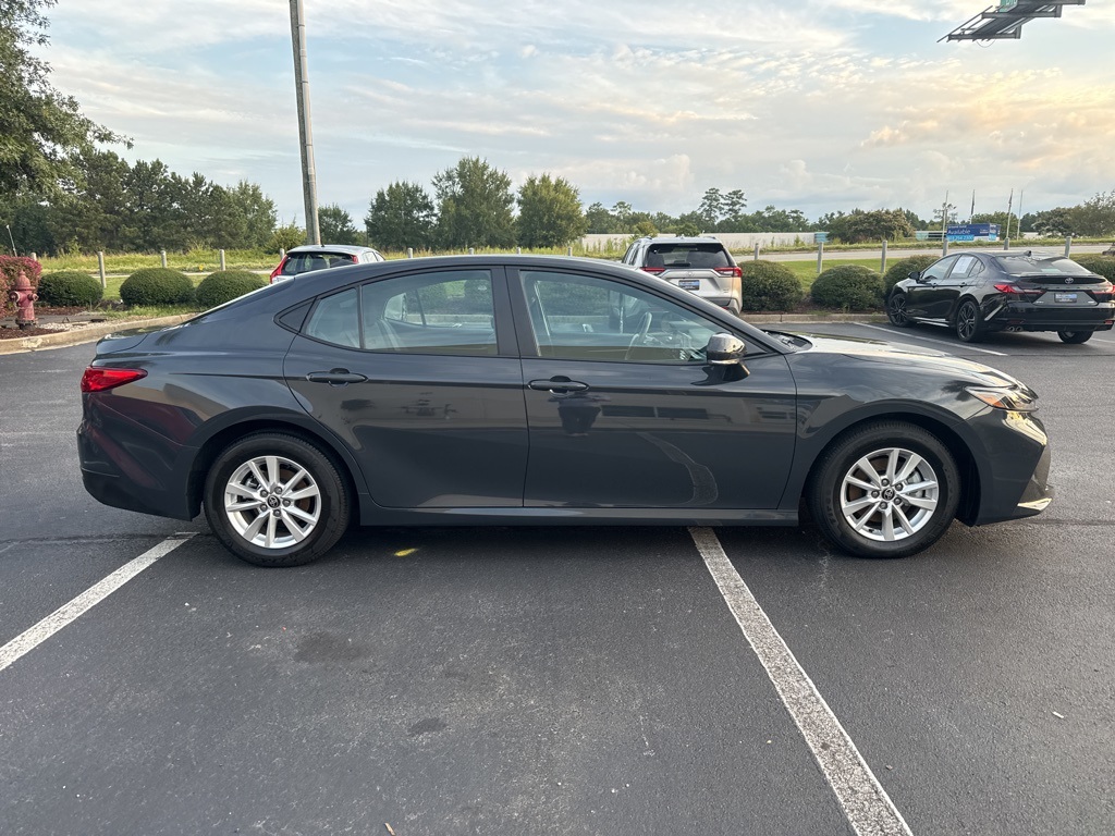 2025 Toyota Camry LE photo 2