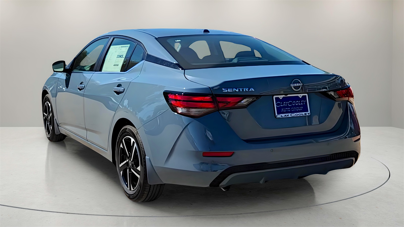 2025 Nissan Sentra SV photo 6