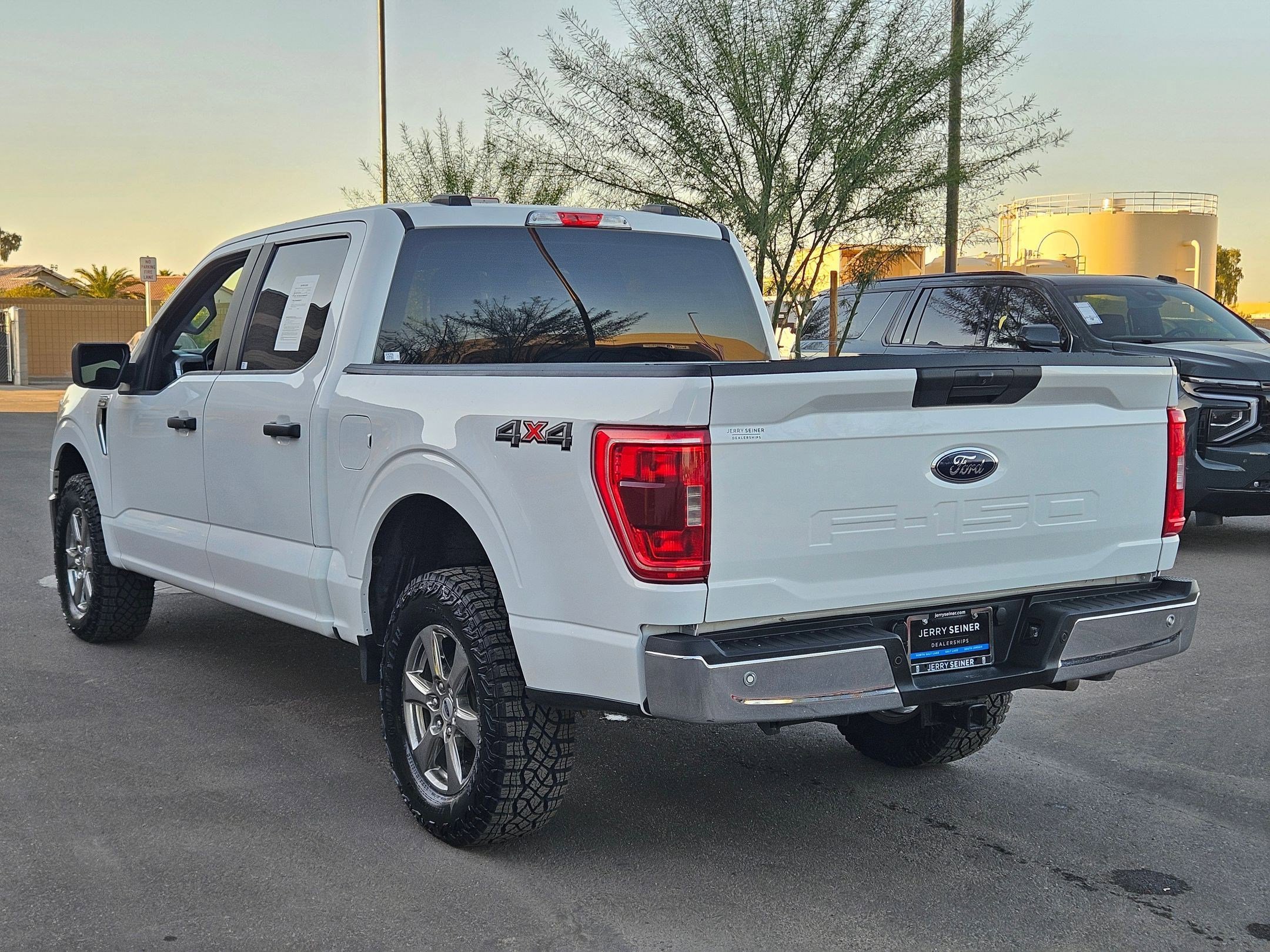 2021 Ford F-150 XL photo 2