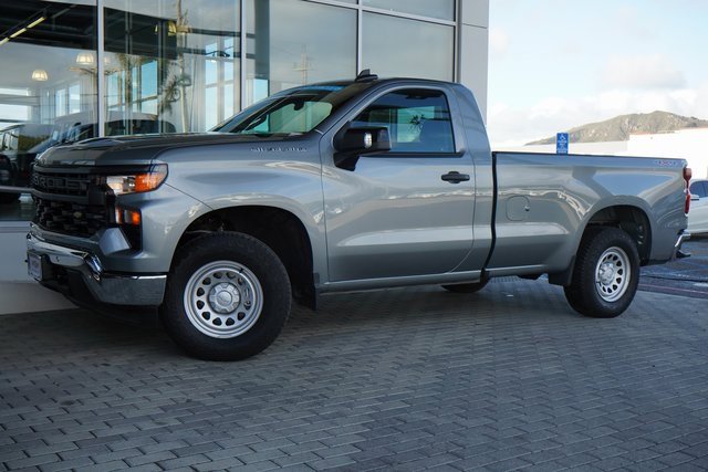 2025 Chevrolet Silverado 1500 photo 3