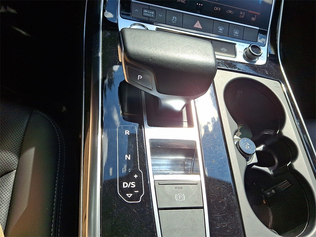 2019 Audi Q8 Premium Plus photo 14
