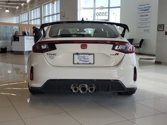 2025 Honda Civic Type R photo 3