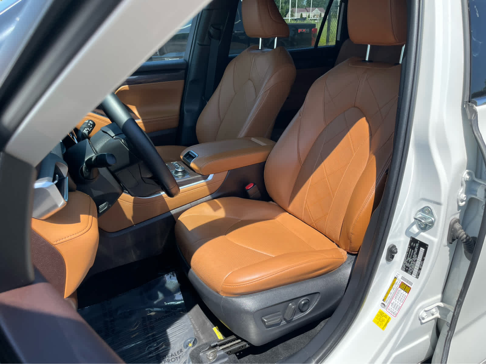 2021 Toyota Highlander Platinum photo 12