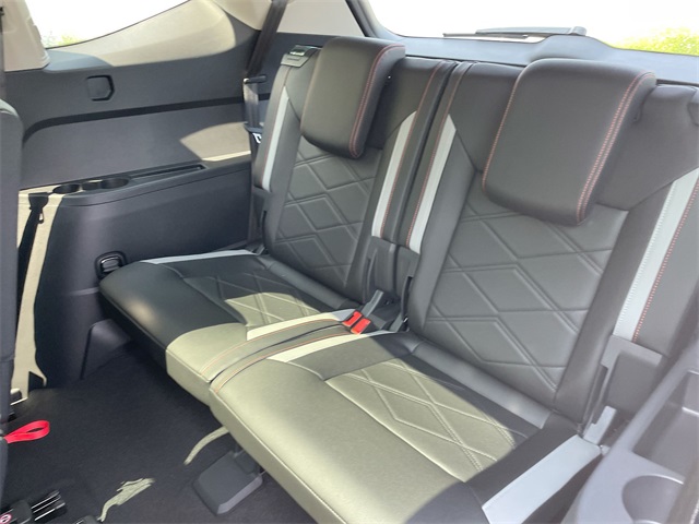 2025 Volkswagen Atlas Peak Edition SE Technology photo 27