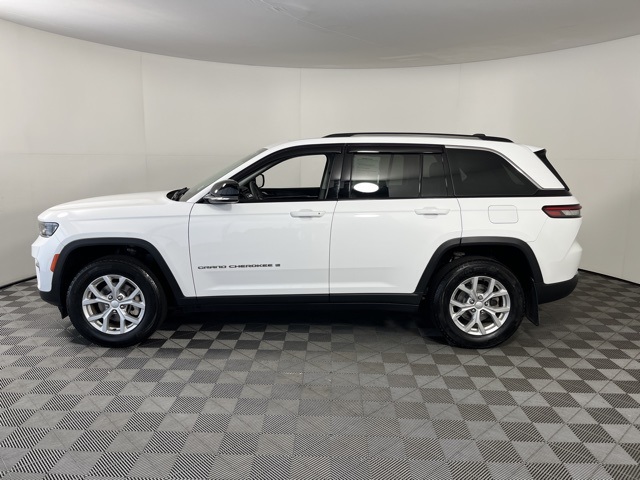 2023 Jeep Grand Cherokee Limited photo 2