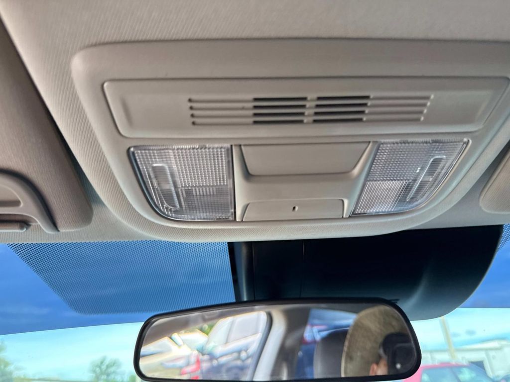 2022 Honda Insight EX photo 35