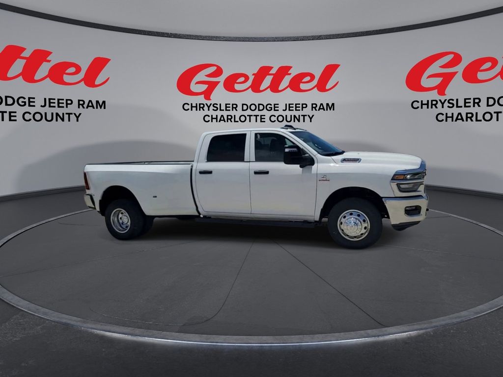 2025 Ram 3500 Tradesman photo 5