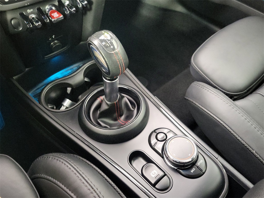 2019 Mini Cooper S Iconic photo 19