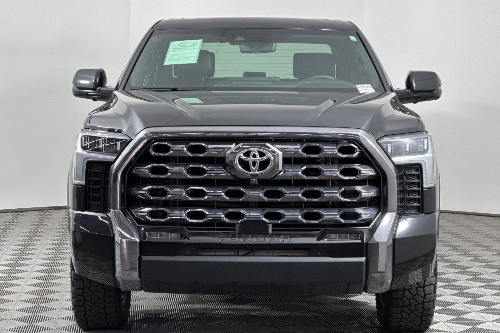 2022 Toyota Tundra Platinum photo 9