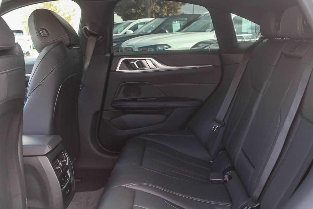 2025 Bmw i4 eDrive40 photo 18
