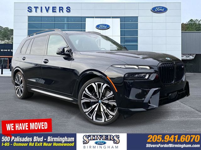 2023 BMW X7 M60i's photo