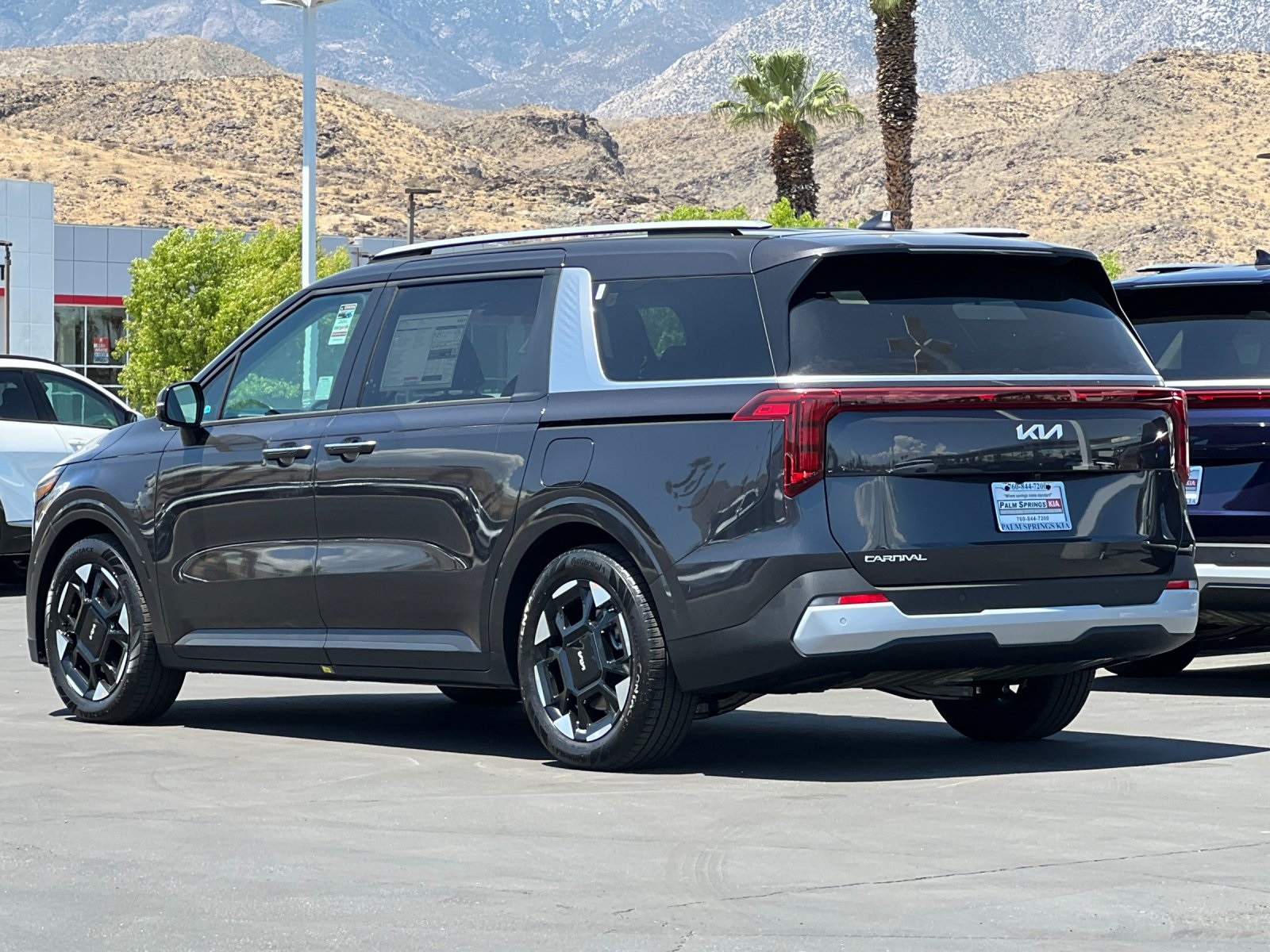 2026 Kia Carnival EX photo 5