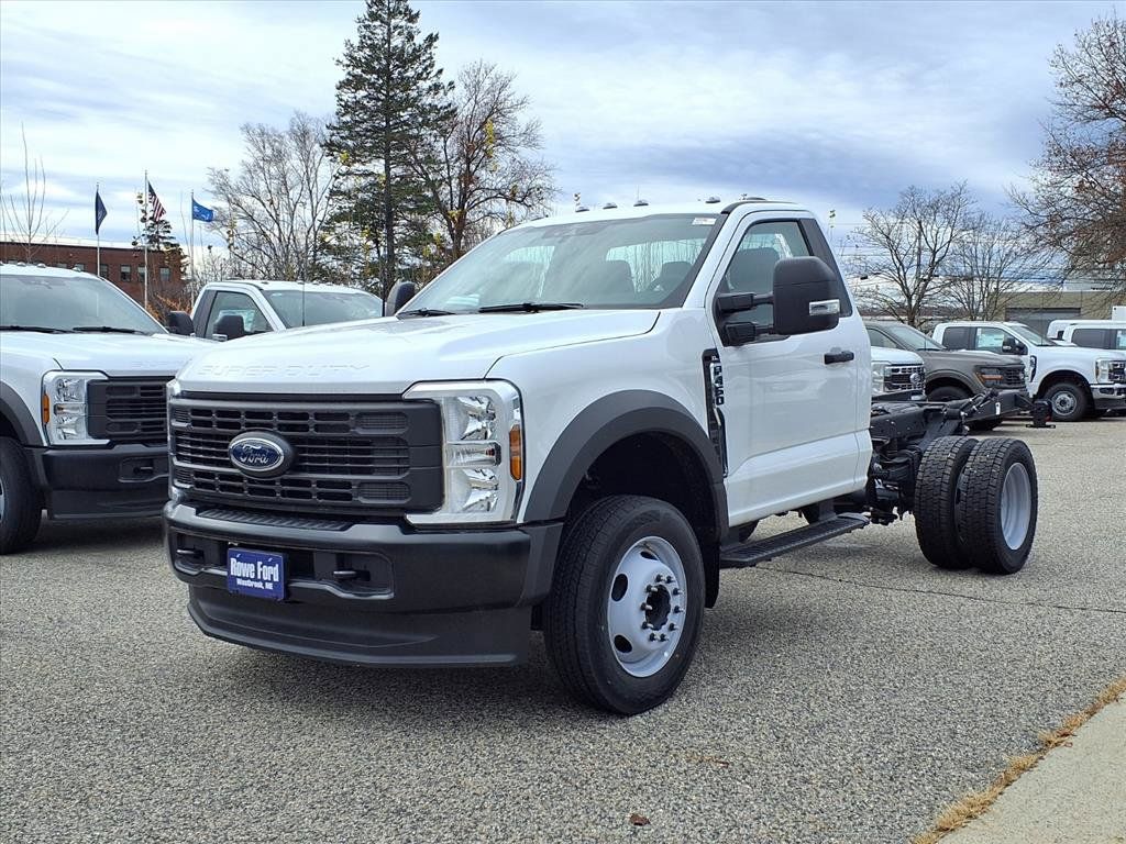 2024 Ford F-450 XL photo 3