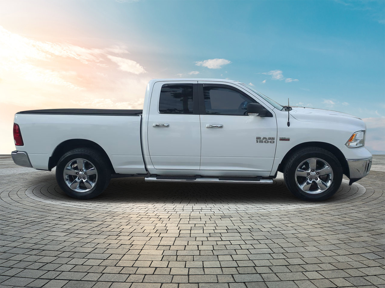 2017 Ram 1500 SLT photo 2