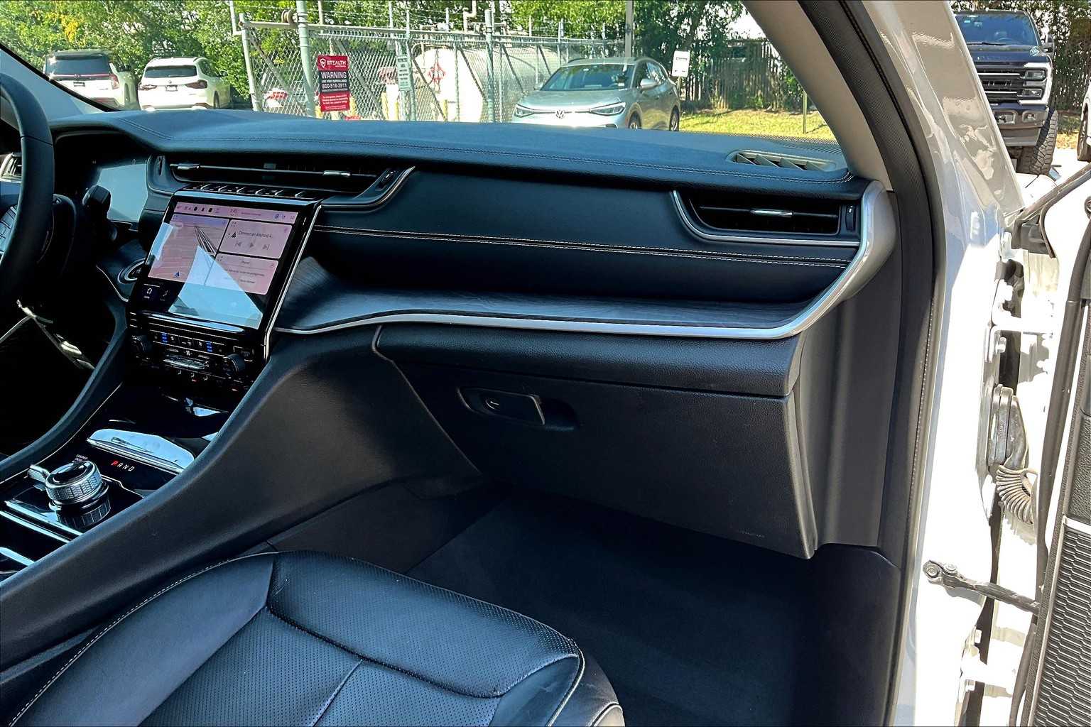 2023 Jeep Grand Cherokee Limited photo 17