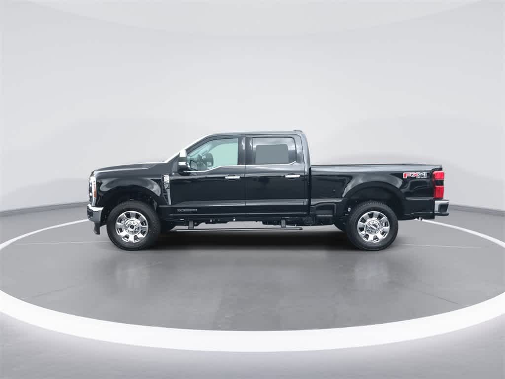 2025 Ford F-250 Lariat photo 4