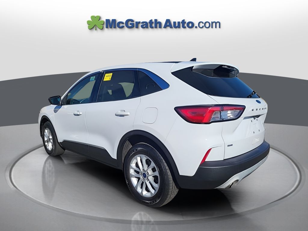 2020 Ford Escape SE photo 3