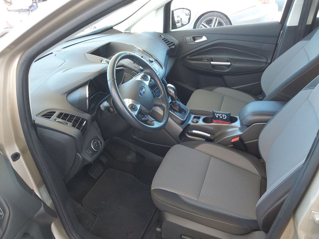 2017 Ford C-Max Hybrid SE photo 7