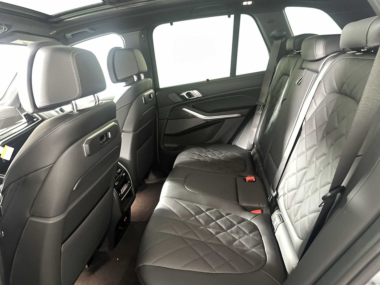 2026 Bmw X5 M60i photo 18