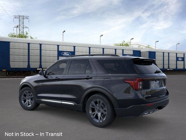 2025 Ford Explorer photo 3