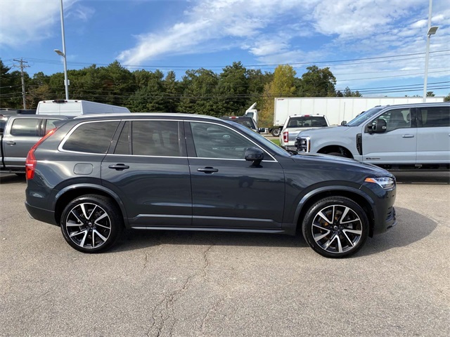 2021 Volvo XC90 T6 Momentum photo 2