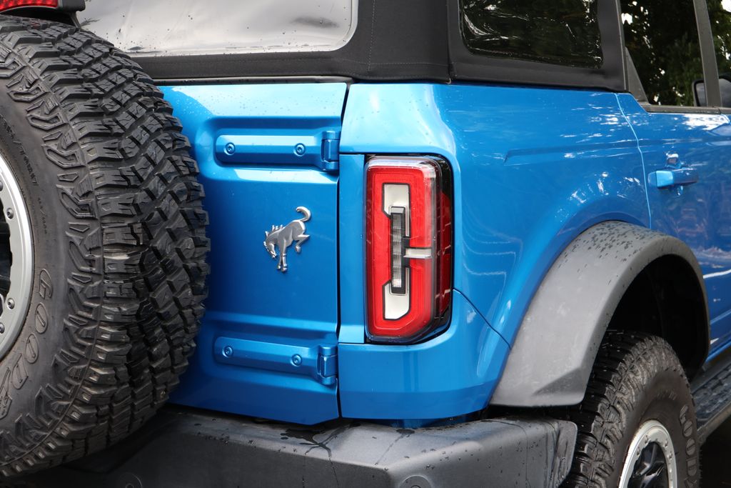2023 Ford Bronco Outer Banks photo 7