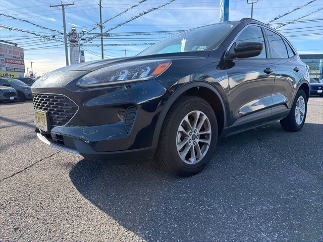 2021 Ford Escape SE's photo
