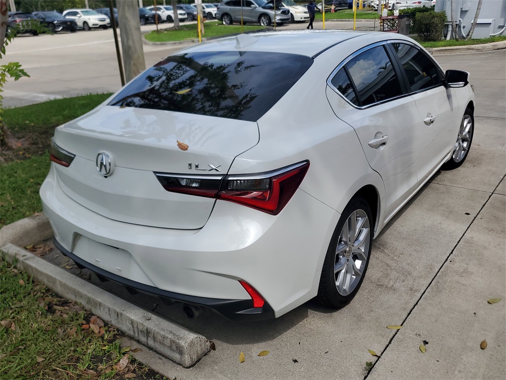 2019 Acura ILX Base photo 8
