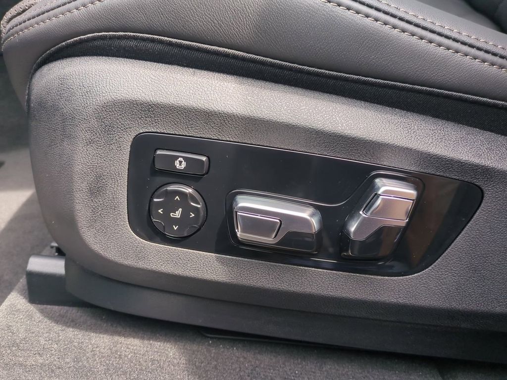 2026 Bmw X5 xDrive50e photo 19