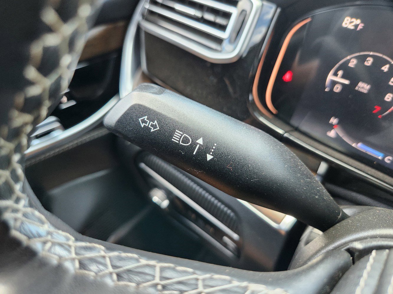 2022 Jeep Grand Wagoneer II photo 22